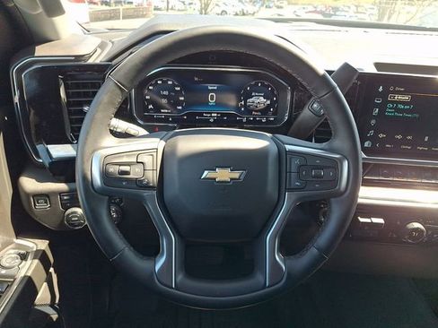 Certified 2024 Chevrolet Silverado 1500 LT w/ Z71 Off-Road Package image 19