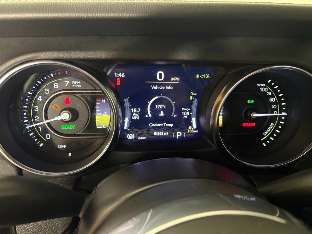 Used 2022 Jeep Wrangler Unlimited Sahara w/ Cold Weather Group AWD/4WD image 22