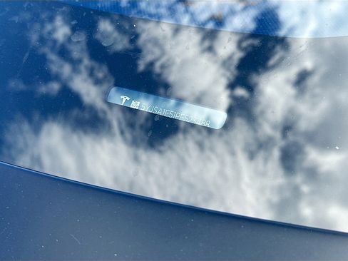 Used 2023 Tesla Model S AWD/4WD image 10