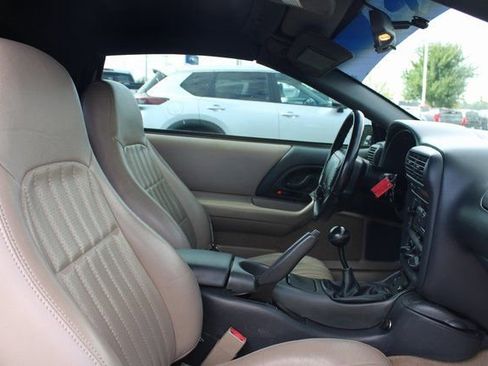 Used 1998 Chevrolet Camaro Z28 w/ Sport Appearance Pkg image 27