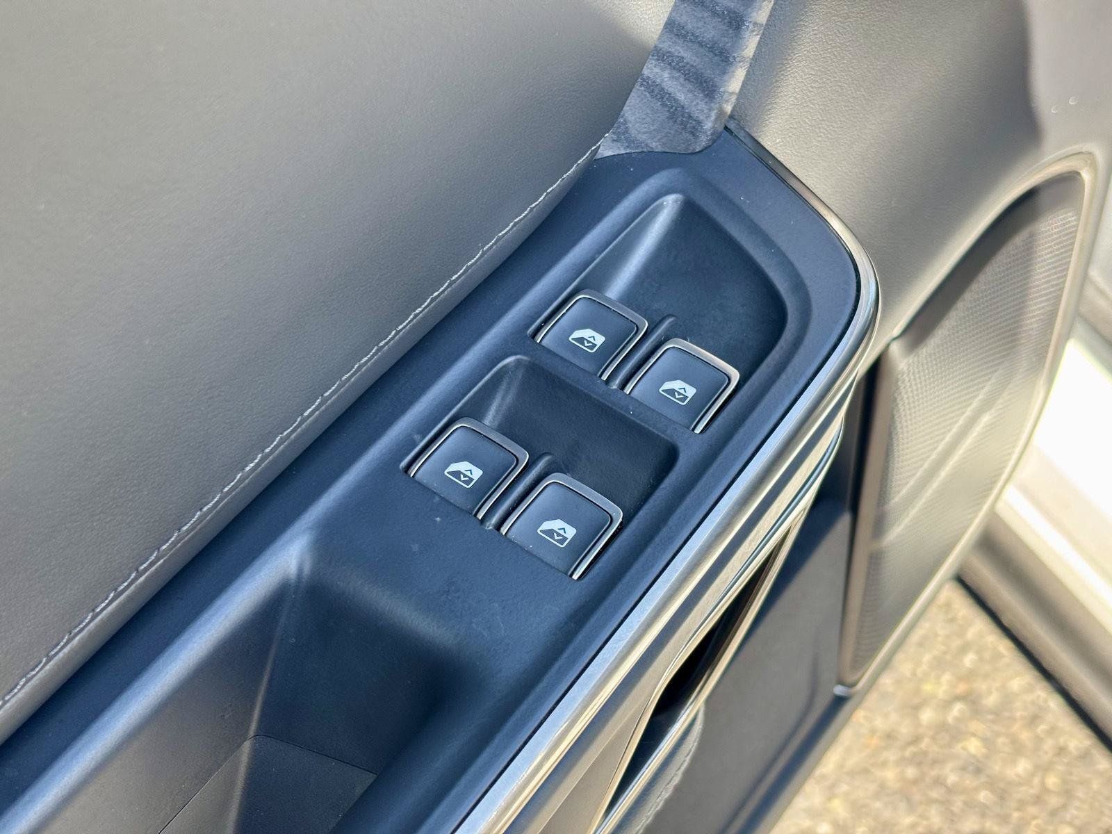 Used 2022 Rivian R1T Adventure AWD/4WD image 12