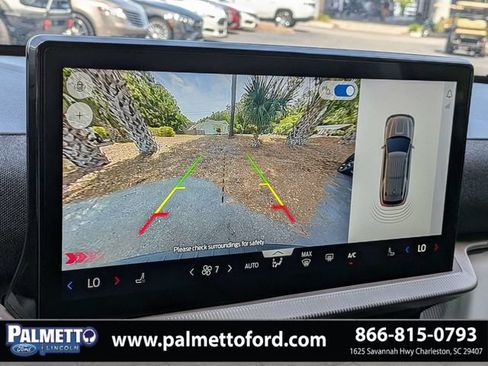 Certified 2025 Ford Explorer Active RWD image 22