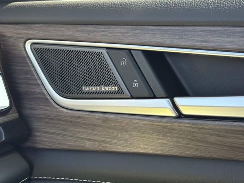 New 2026 Volkswagen Atlas SEL Premium R-Line image 32