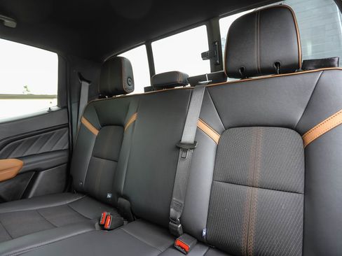 Used 2024 GMC Canyon AT4 w/ Canyon Safety Plus Package AWD/4WD image 22