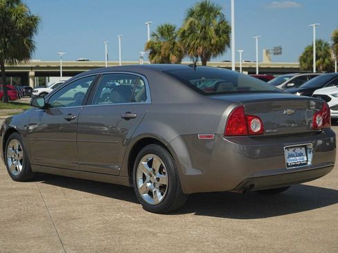 Used 2010 Chevrolet Malibu LS FWD image 4