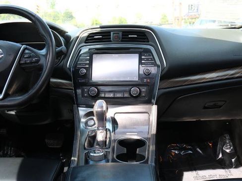 Used 2017 Nissan Maxima Platinum image 20