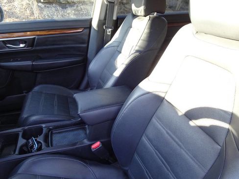 Used 2017 Honda CR-V Touring image 17