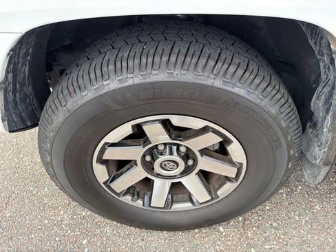 Used 2023 Toyota 4Runner TRD Off-Road Premium w/ Off Road Premium Plus Package AWD/4WD image 22