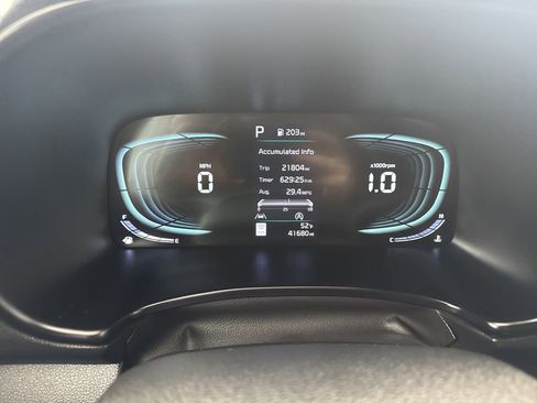 Used 2024 Kia Soul LX w/ Option Group 015 FWD image 16