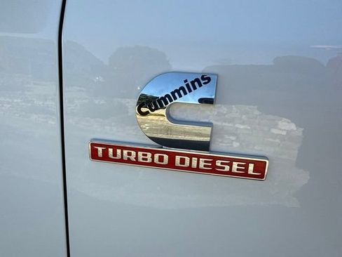 New 2026 RAM 3500 Laramie AWD/4WD image 10