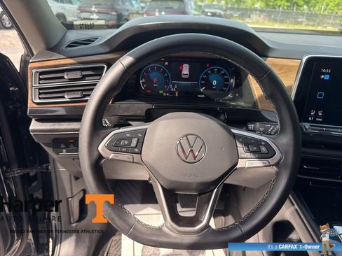 Used 2025 Volkswagen Atlas SE w/ Panoramic Sunroof Package image 18