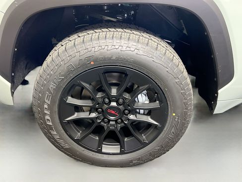 New 2026 Toyota Tundra SR5 AWD/4WD image 12