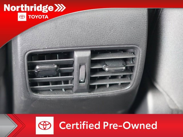 Certified 2025 Toyota Corolla Cross LE FWD image 32