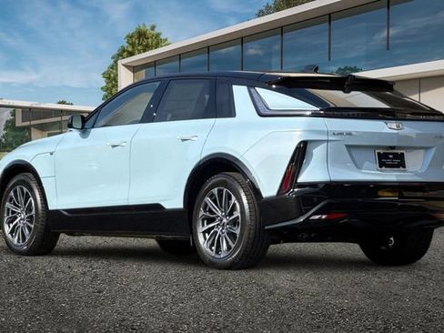 New 2026 Cadillac Lyriq Premium Sport image 6