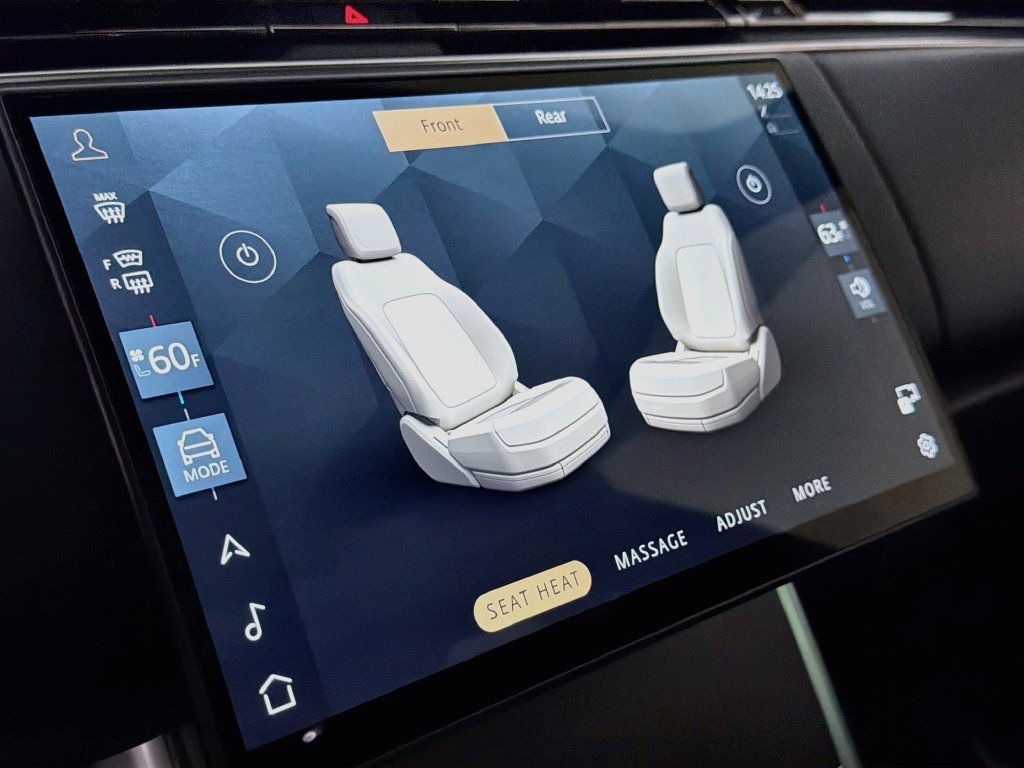 Certified 2025 Land Rover Range Rover SE AWD/4WD image 21