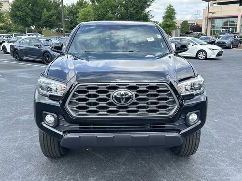 Used 2021 Toyota Tacoma TRD Off-Road w/ Technology Package AWD/4WD image 9