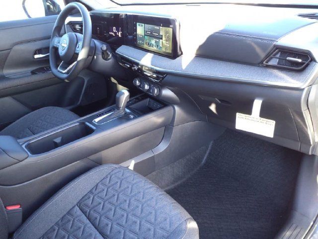 Used 2025 Nissan Kicks SV w/ Illumination Package FWD image 19