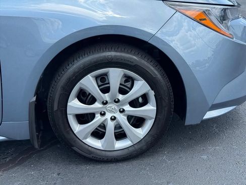 Used 2026 Toyota Corolla LE FWD image 9