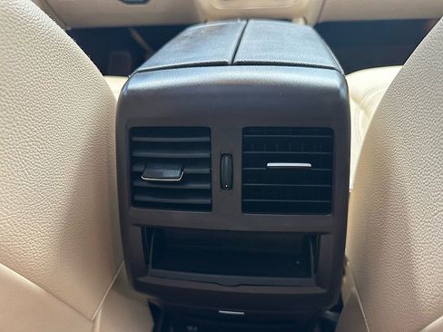 Used 2018 Mercedes-Benz GLE 350 w/ Premium 1 Package image 27