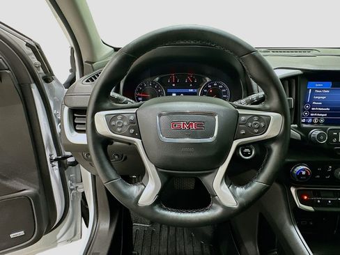 Used 2023 GMC Terrain SLT w/ Infotainment Package II FWD image 11