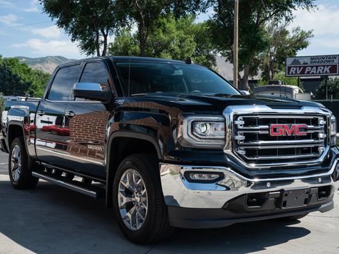 Used 2018 GMC Sierra 1500 SLT AWD/4WD image 11