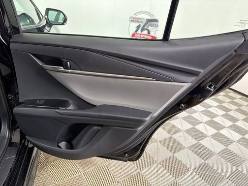 Used 2025 Toyota Camry SE image 16
