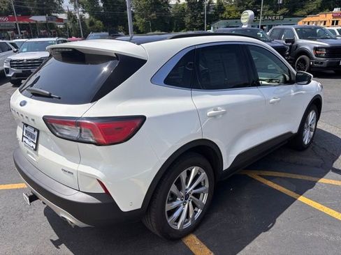 Used 2022 Ford Escape Titanium w/ Titanium Elite Package image 9