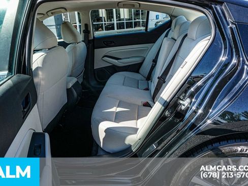 Used 2025 Nissan Altima 2.5 SV FWD image 20