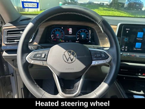 Used 2025 Volkswagen Atlas SE FWD image 19