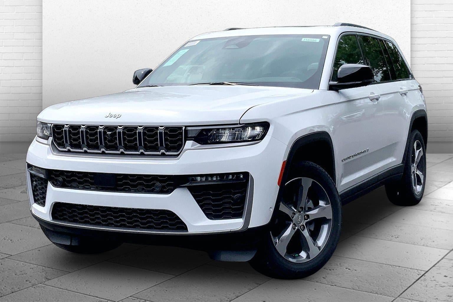 New 2026 Jeep Grand Cherokee Limited w/ Luxury Tech Group II AWD/4WD image 2