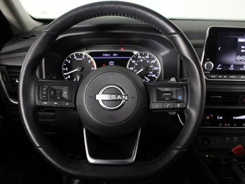 Certified 2024 Nissan Rogue SV w/ SV Premium Package FWD image 10