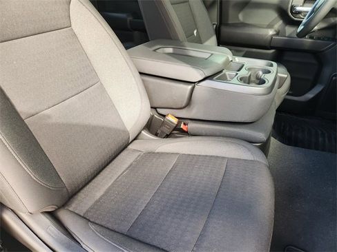 Used 2022 Chevrolet Silverado 1500 Custom image 16