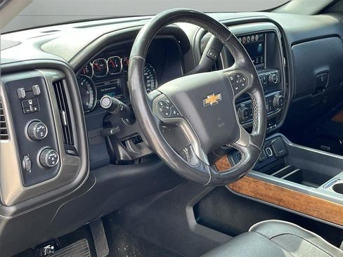 Used 2018 Chevrolet Silverado 1500 High Country image 12