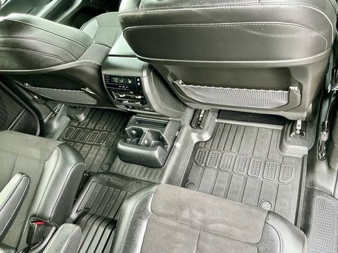 Used 2024 Jeep Grand Cherokee L Altitude image 26