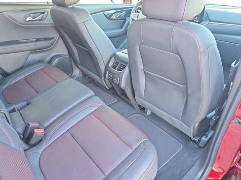 Used 2025 Chevrolet Blazer RS FWD image 11