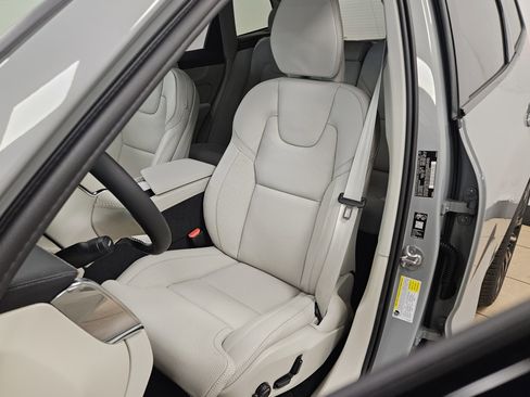 New 2026 Volvo XC60 T8 Ultra w/ Protection Package Premier AWD/4WD image 41