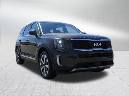 Used 2022 Kia Telluride EX w/ EX Premium Package image 9