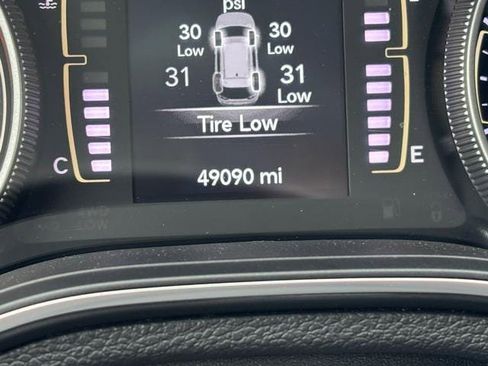 Used 2020 Jeep Cherokee Latitude Plus image 26