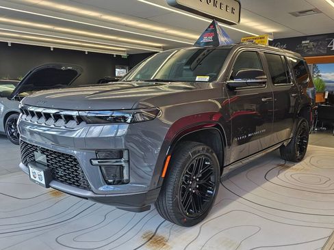 New 2026 Jeep Grand Wagoneer Limited image 4