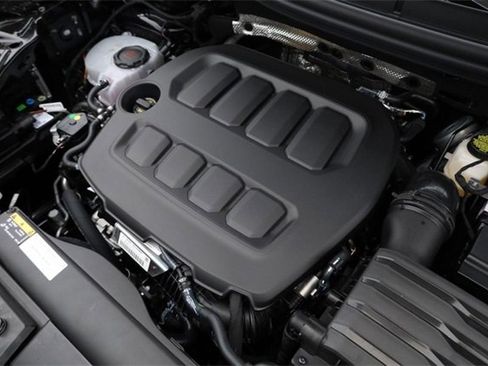 New 2026 Volkswagen Tiguan SE R-Line image 26