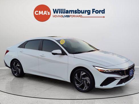 Used 2024 Hyundai Elantra Limited FWD image 7