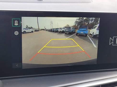 New 2026 Kia Sorento LX FWD image 18