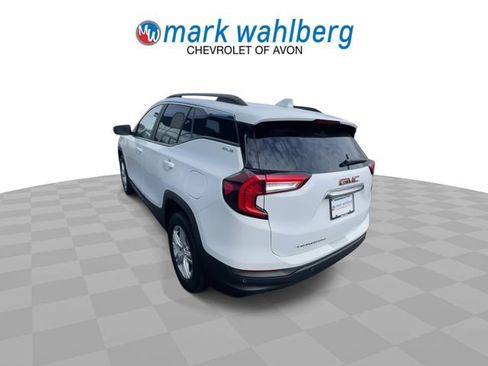 Certified 2024 GMC Terrain SLE w/ Driver Convenience Package image 6