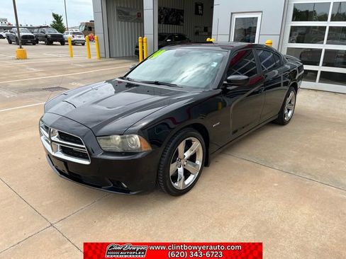 Used 2014 Dodge Charger R/T RWD image 1