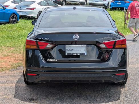 Used 2020 Nissan Altima 2.5 S FWD image 5