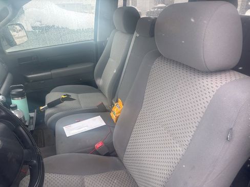 Used 2011 Toyota Tundra 4x4 CrewMax w/ Tow Pkg image 11