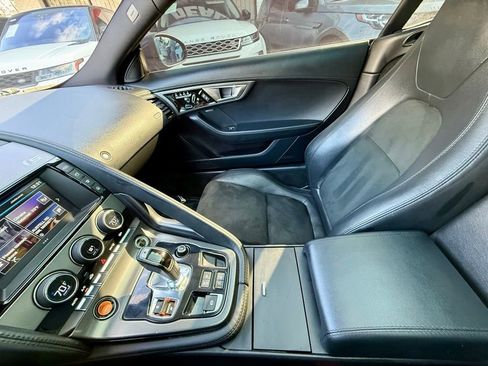 Used 2017 Jaguar F-TYPE S British Design Edition image 18