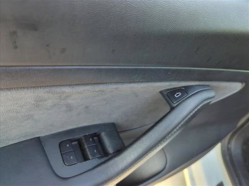 Used 2021 Tesla Model 3 Standard Range Plus RWD image 9