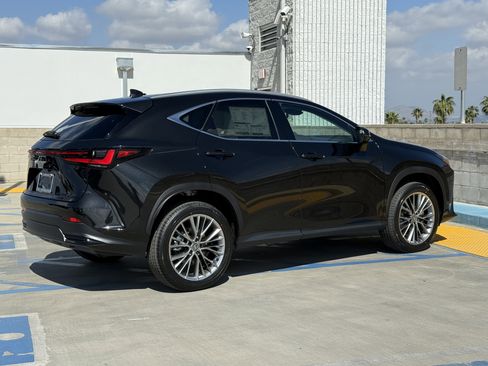 New 2026 Lexus NX 350h NX 350h Luxury image 11