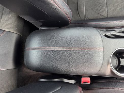 Used 2016 Ford Mustang GT Premium image 22